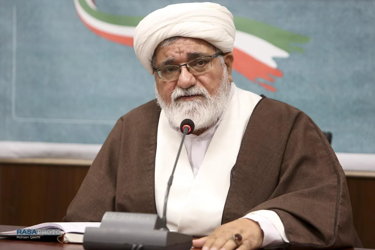 محفل خاطره&zwnj;گویی رزمندگان روحانی دفاع مقدس