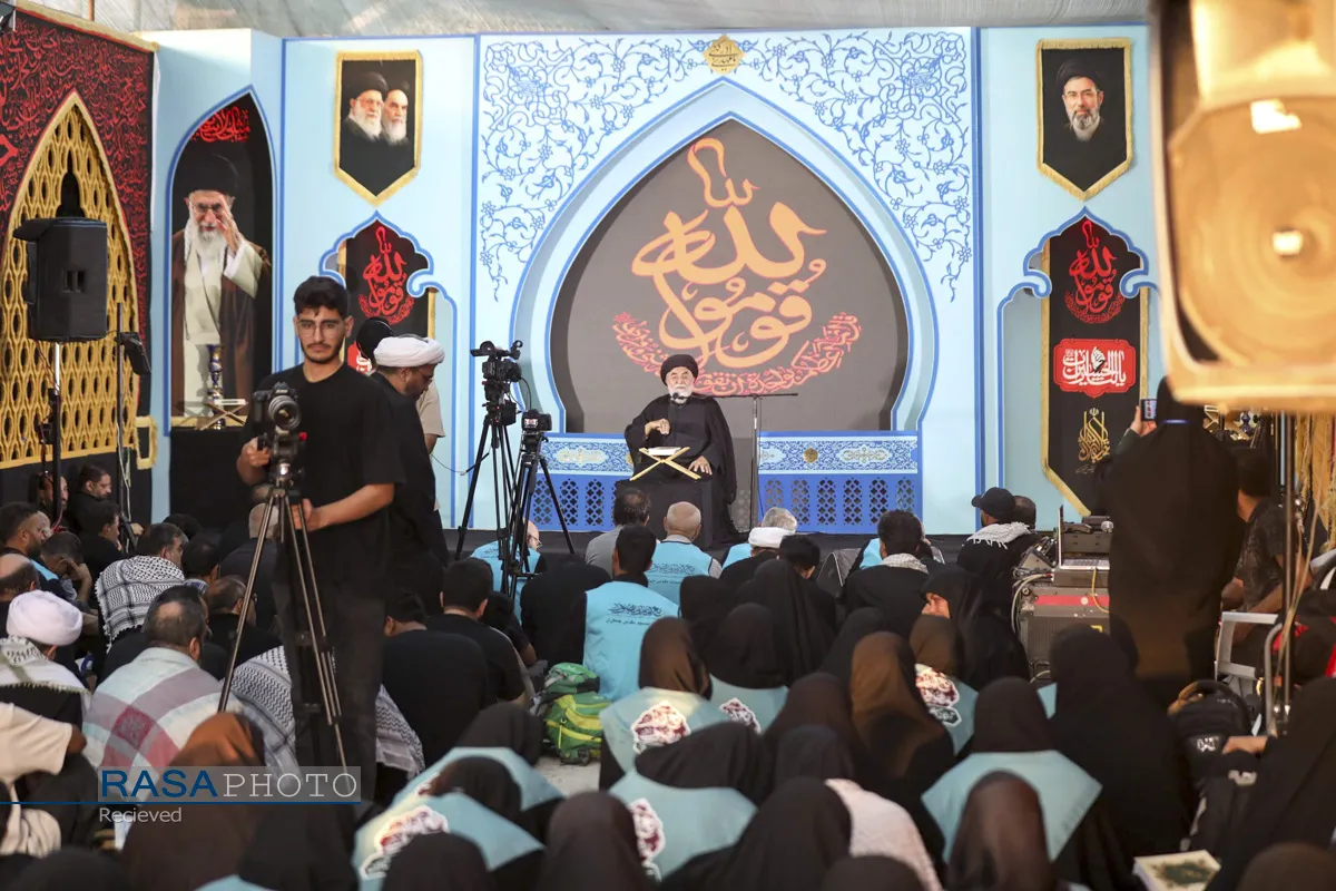 استغاثه به امام زمان (عج) در موکب آستان مسجد جمکران
