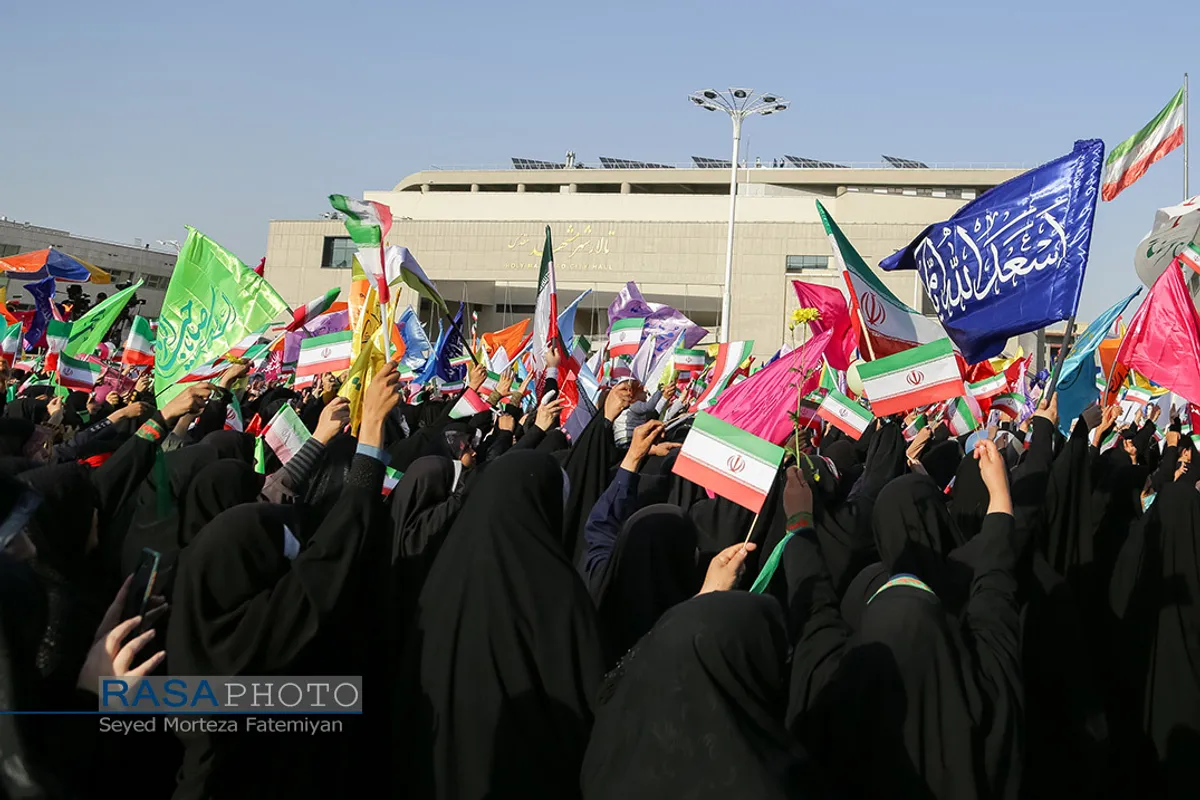 جشن بزرگ پیامبر مهربانی&zwnj;ها با حضور دختران و بانوان مشهد