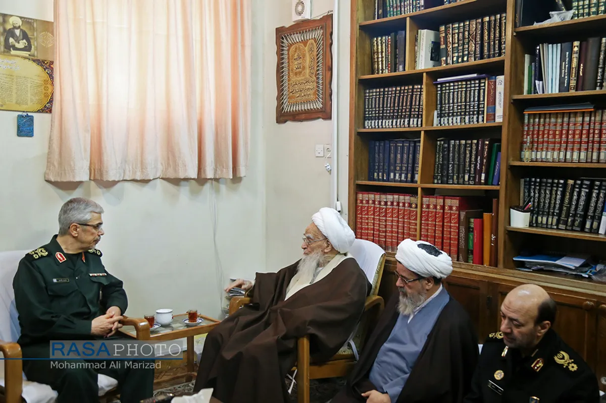 سفر سردار باقری رئیس ستاد کل نیرو&zwnj;های مسلح به قم و دیدار با مراجع تقلید