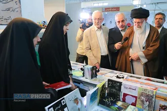 بازدید رهبر معظم انقلاب از سی و پنجمین نمایشگاه بین&zwnj;المللی کتاب تهران