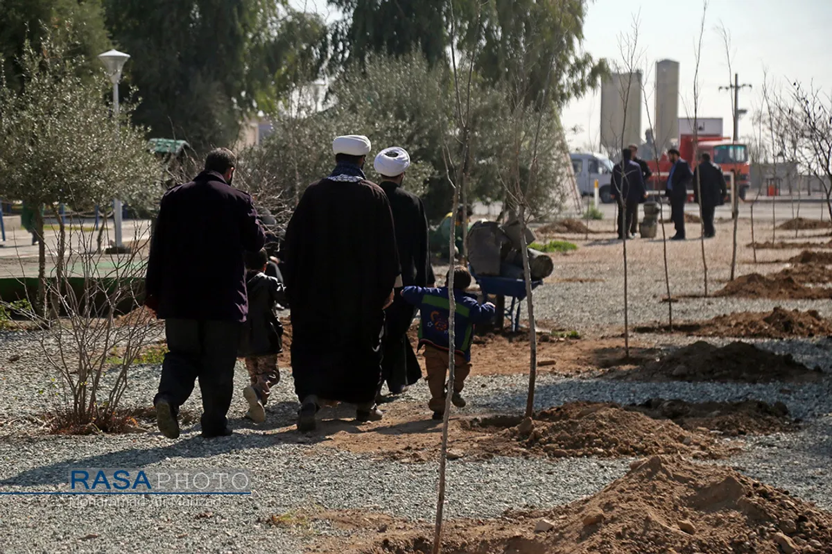 آئین درختکاری خانوادگی طلاب