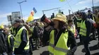 Yellow Vests protest biased media coverage in Paris