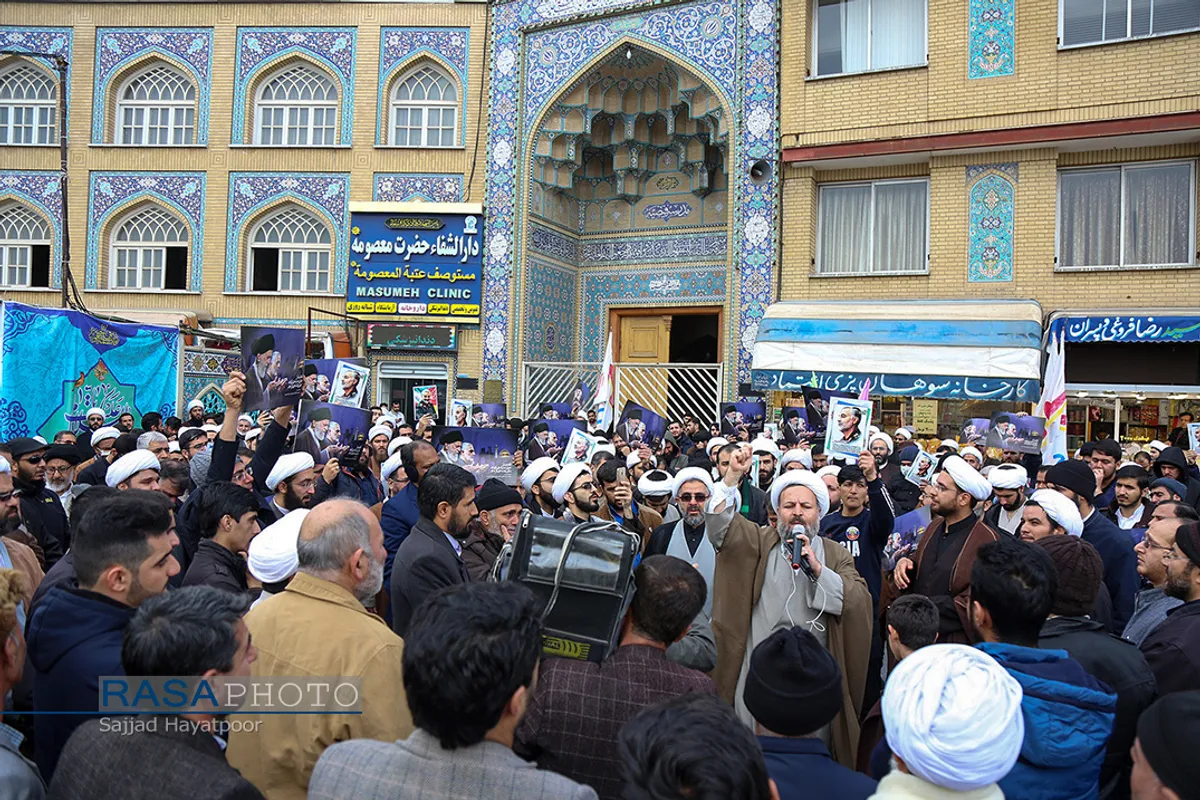 راهپیمایی خودجوش طلاب و بسیجیان قم در پی شهادت حاج قاسم سلیمانی