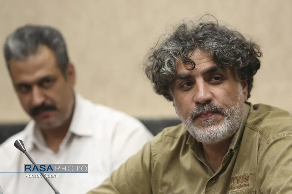نشست نقد و بررسی سینمایی شکلات ششم