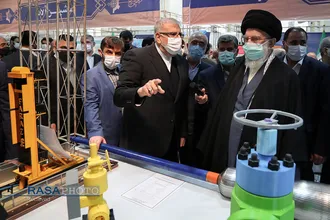 بازدید مقام معظم رهبری از نمایشگاه توانمندی&zwnj;های صنعتی