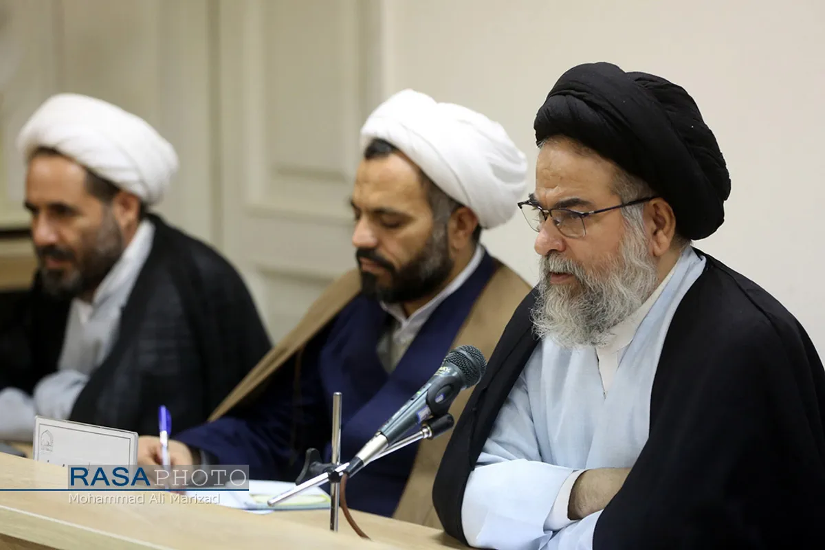 نششست خبری حجت الاسلام والمسلمین مدنی رئیس جامعة الزهرا&lrm;