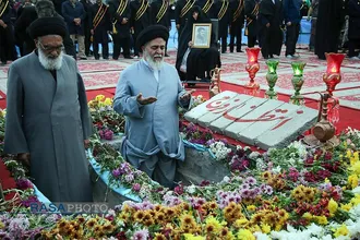 تشییع و تدفین دو شهید گمنام دفاع مقدس در مسجد مقدس جمکران