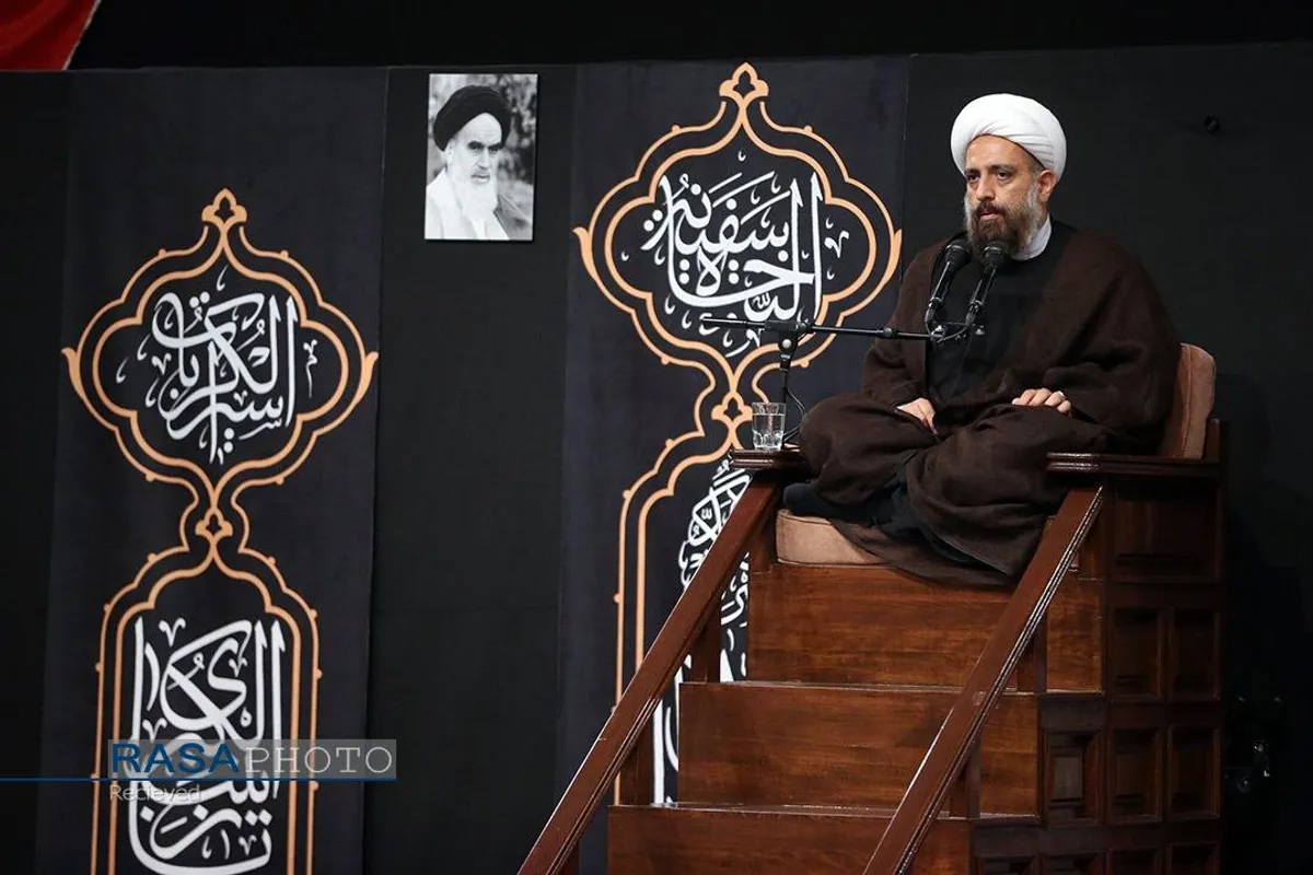 مراسم عزاداری شام غریبان حسینی (علیه&zwnj;السلام) در حسینیه امام خمینی (ره)