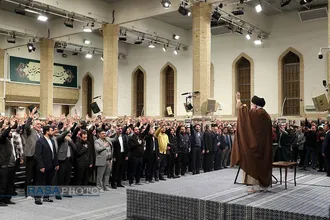 سخنرانی رهبر معظم انقلاب مردم درباره تحولات منطقه در دیدار هزاران نفر از اقشار مختلف