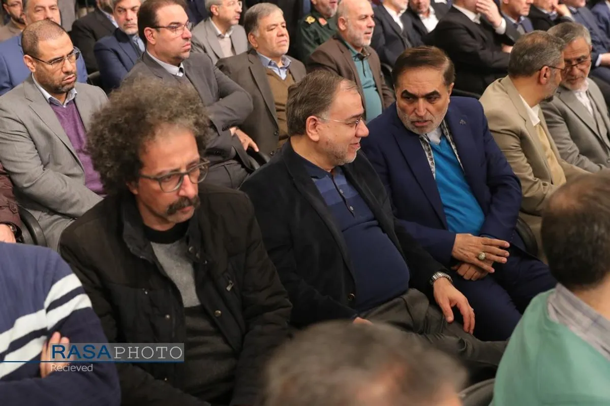 دیدار مسئولان نظام و سفرای کشورهای اسلامی با رهبر معظم انقلاب
