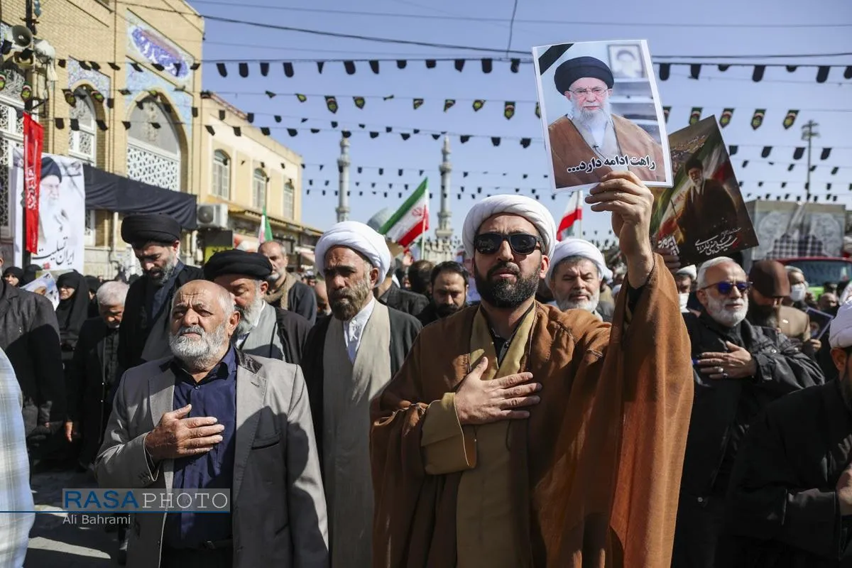 تشییع 13 شهید حملات اخیر دشمن در قم