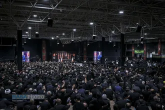 مراسم عزاداری شام غریبان حسینی در جوار محل شهادت قائد شهید