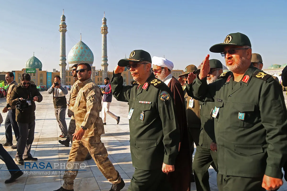 صبحگاه مشترک نیرو&zwnj;های مصلح با عنوان بیعت با امام زمان (عج) با حضور سردار باقری فرمانده کل نیرو&zwnj;های مصلح و حجت الاسلام والمسلمین رحیمیان