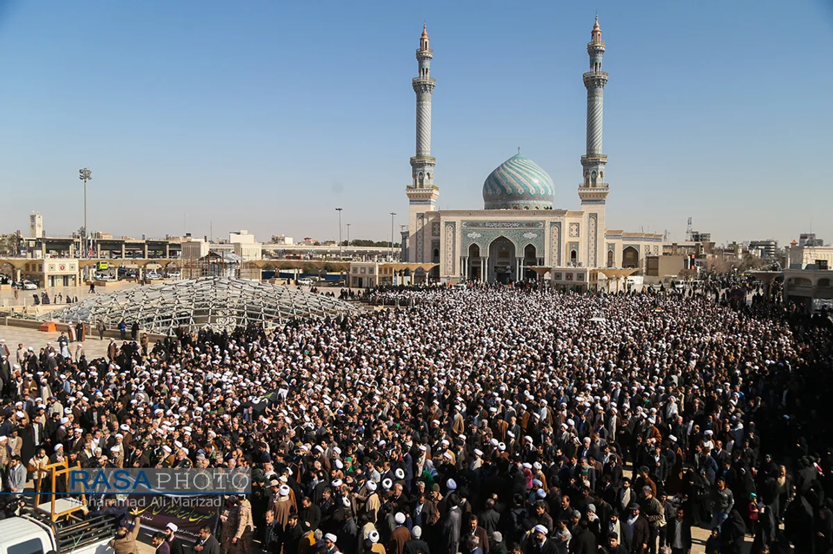مراسم تشییع پیکر آیت الله مومن نماینده مردم استان قم در مجلس خبرگان رهبری