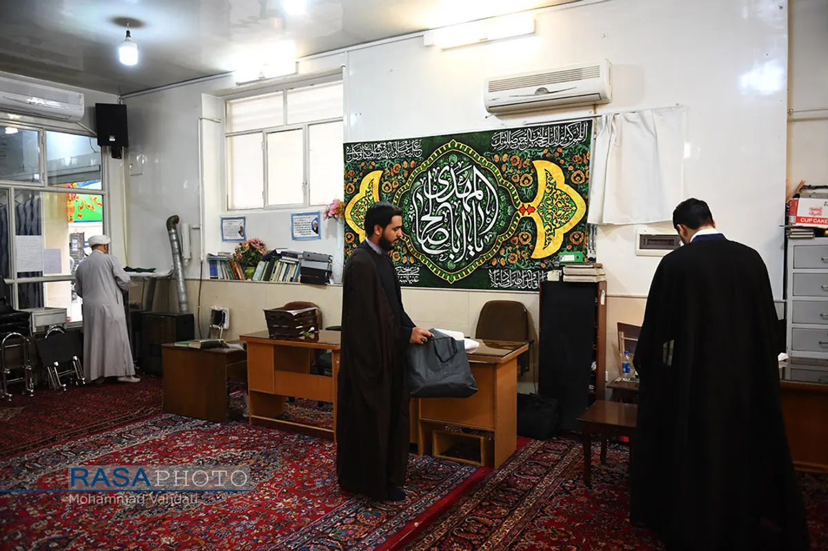 جشن عمامه&zwnj;گذاری طلاب در روز میلاد حضرت بقیة الله الاعظم (عج)