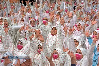 مراسم جشن تکلیف دختران دانش&zwnj;آموز با حضور مقام معظم رهبری
