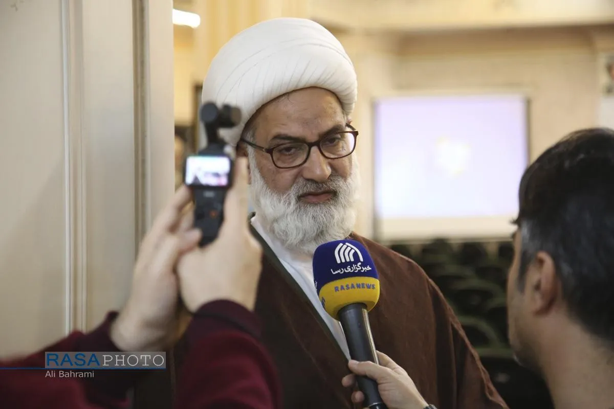 گردهمایی علما و اساتید حوزه در محکومیت اغتشاشات