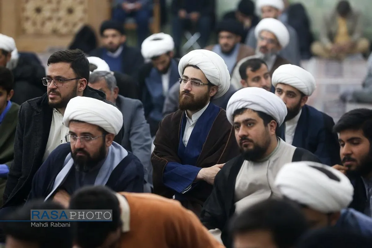گردهمایی اساتید و طلاب مجموعه مدارس علمیه آل یاسین (علیهم&zwnj;السلام) و موسسات پژوهشی تابعه و جشن عمامه گذاری تعدادی از طلاب با حضور و سخنرانی آیت الله شب زنده دار