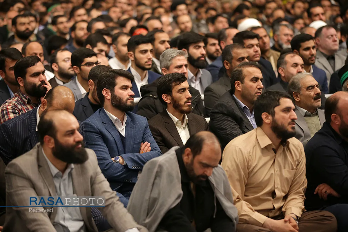 دیدار مداحان اهل&zwnj;بیت (علیهم&zwnj;السلام) با مقام معظم رهبری