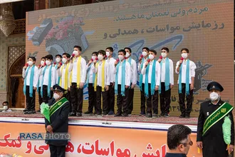 توزیع ۸۲ هزار بسته معیشتی در دومین مرحله رزمایش کمک مؤمنانه در شیراز&lrm;