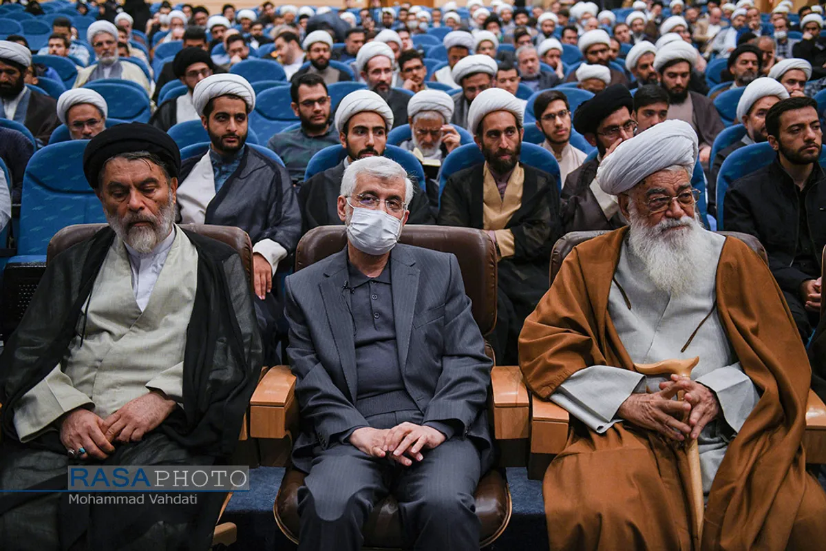 نشست جهاد تبیین با عنوان "امید به آینده انقلاب؛واقعی یا موهوم؟"