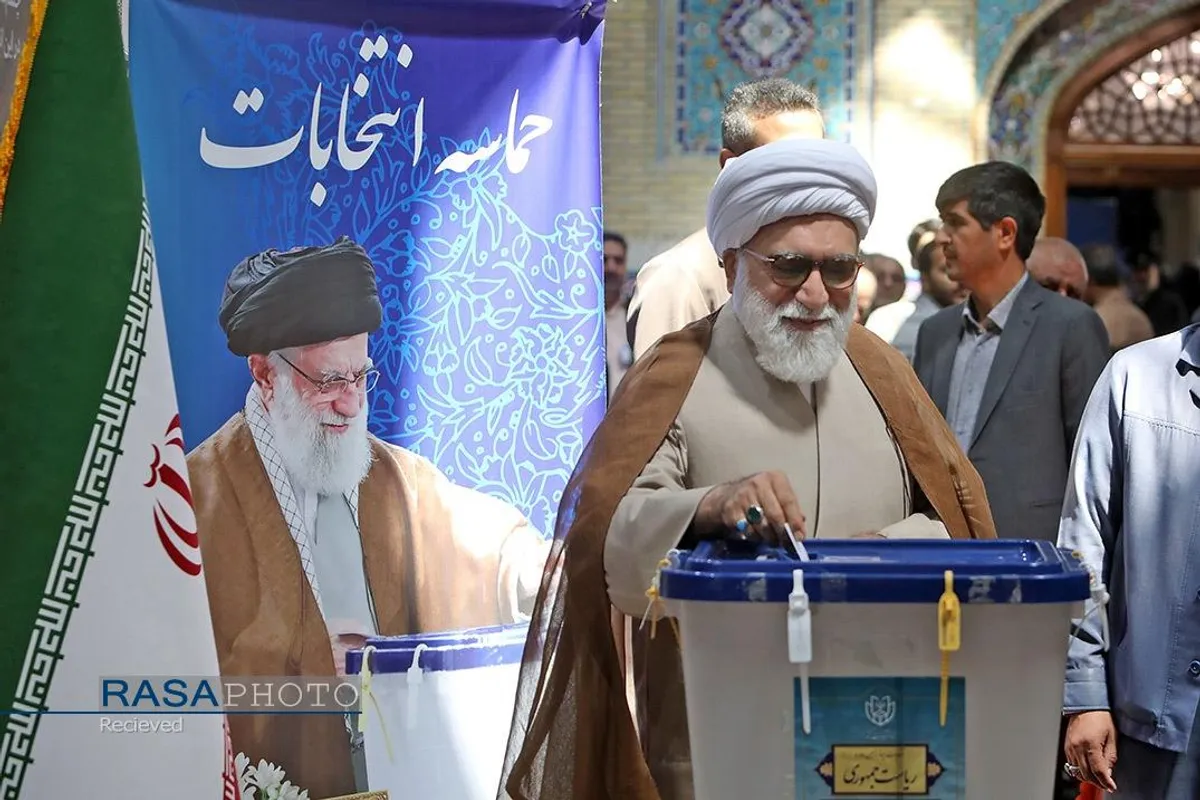 مشارکت حجت الاسلام والمسلمین مروی تولیت آستان قدس رضوی در چهاردهمین انتخابات ریاست جمهوری