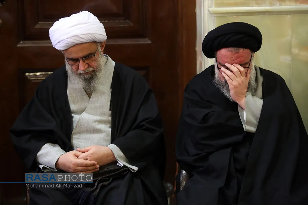 تشییع پیکر آیت الله طبرسی در قم