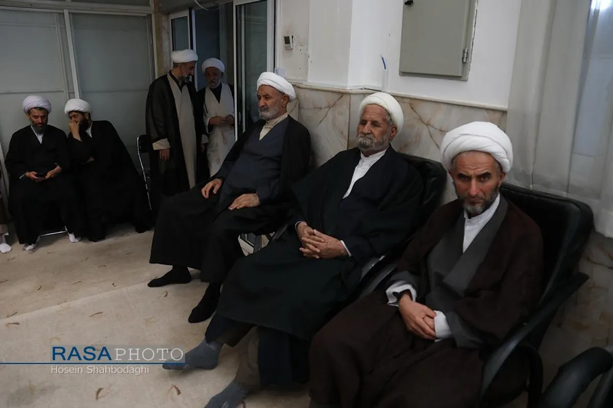 عزاداری روز وفات کریمه اهلبیت (سلام&zwnj;الله&zwnj;علیها) در دفتر حضرت آیت الله نوری همدانی