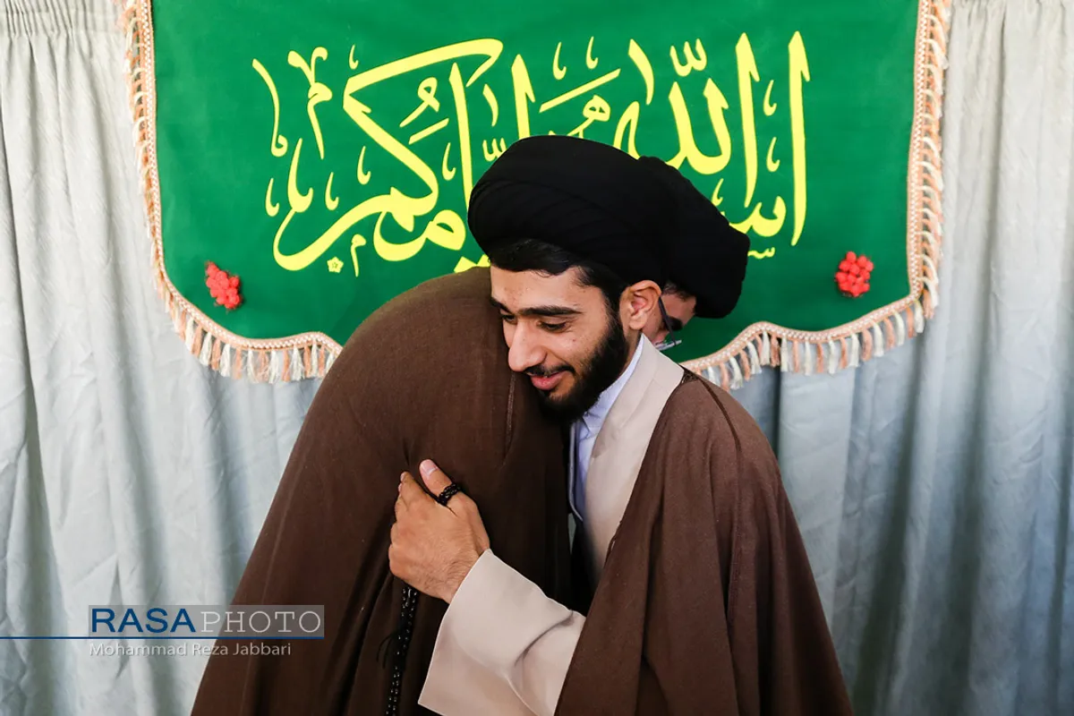 جشن عمامه&zwnj;گذاری طلاب توسط حضرت آیت الله سبحانی