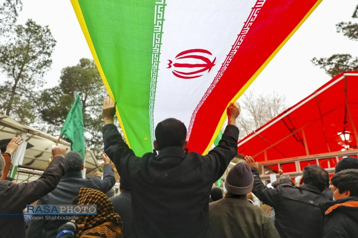 قیام مردم قم علیه اغتشاشگران