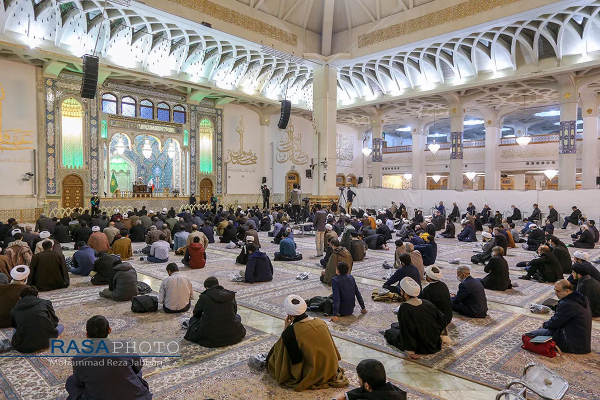 اولین جلسه عمومی درس اخلاق آیت الله شب&zwnj;زنده&zwnj;دار