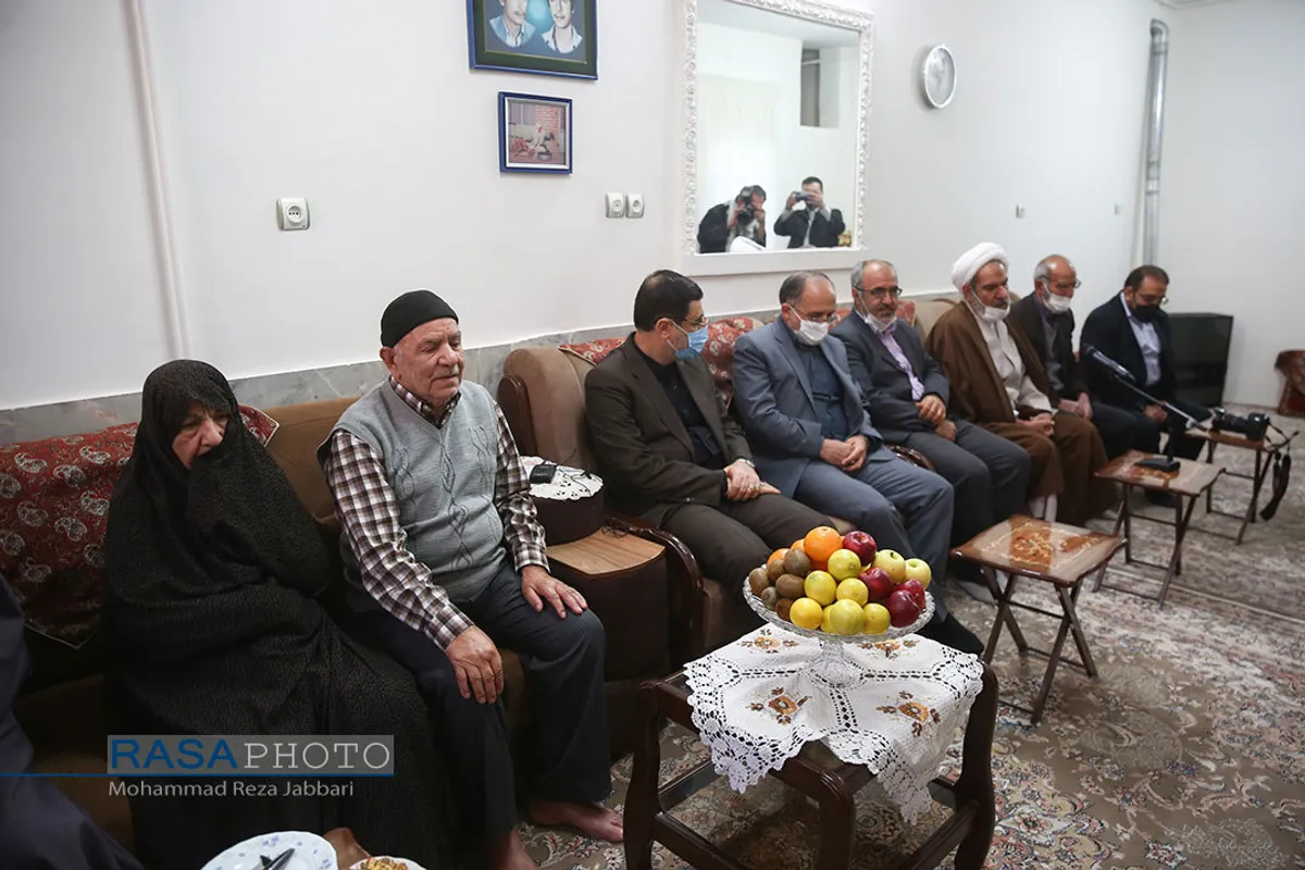 سفر معاون رئیس&zwnj;جمهور و رئیس بنیاد شهید و امور ایثارگران به قم