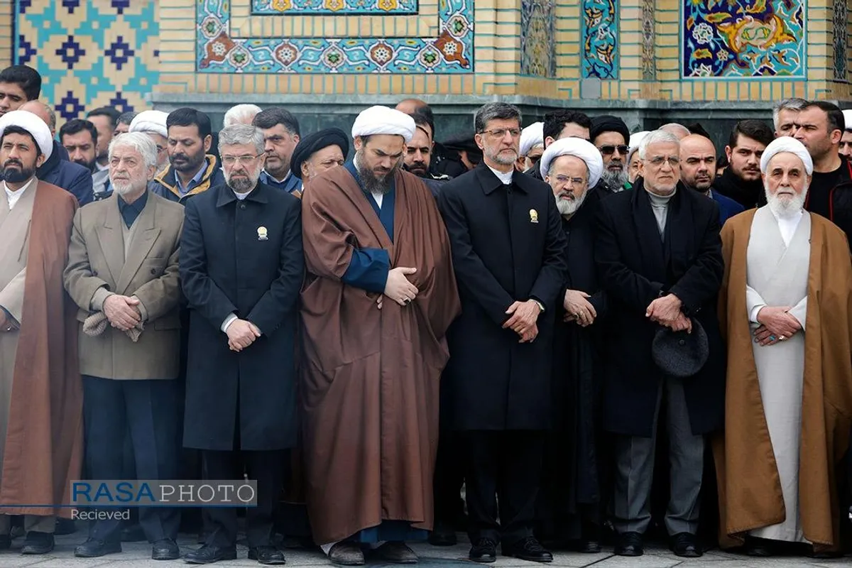 تشییع پیکر آیت&zwnj;الله امامی کاشانی در حرم مطهر رضوی