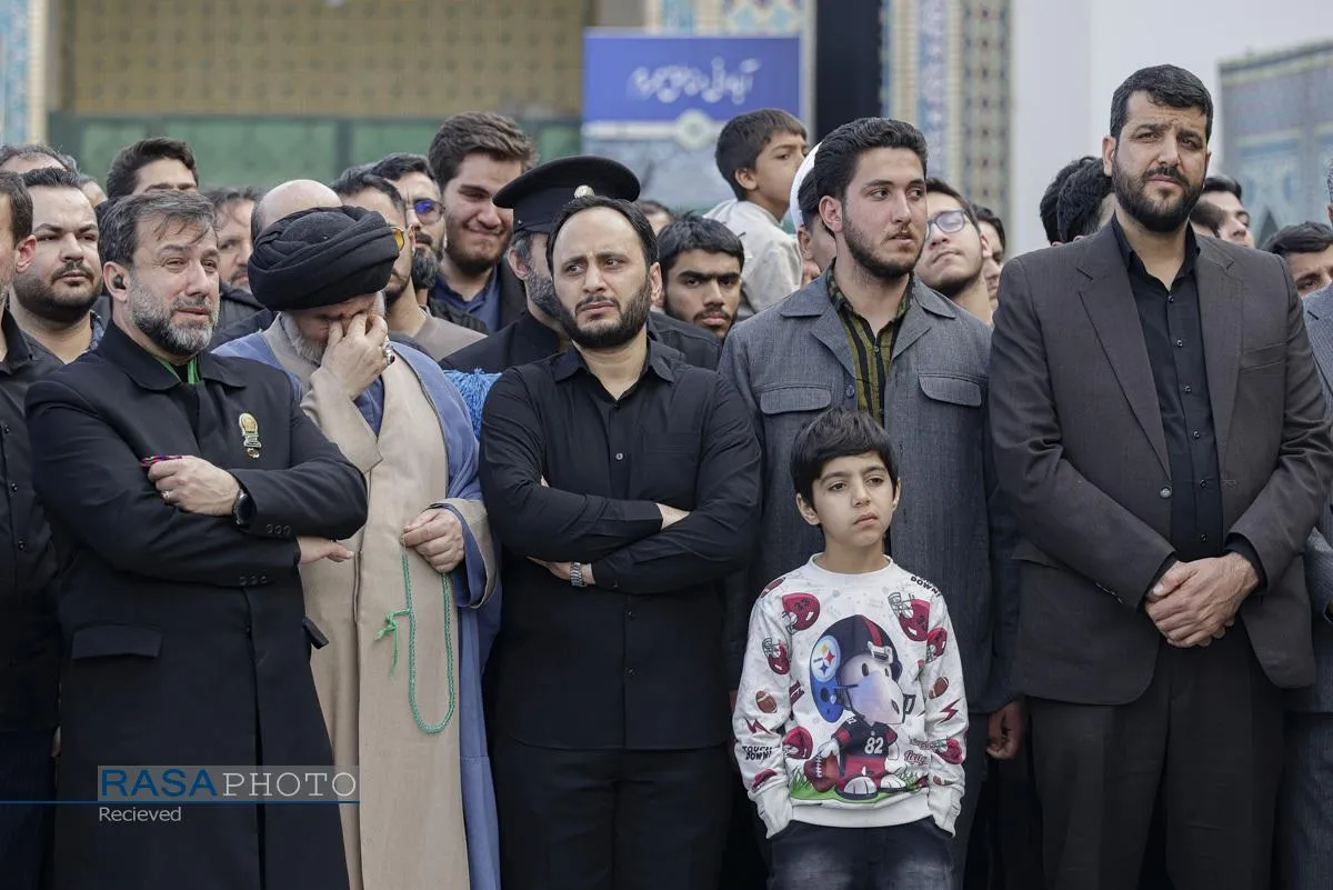 تشییع پیکر وزیر اطلاعات در حرم مطهر رضوی