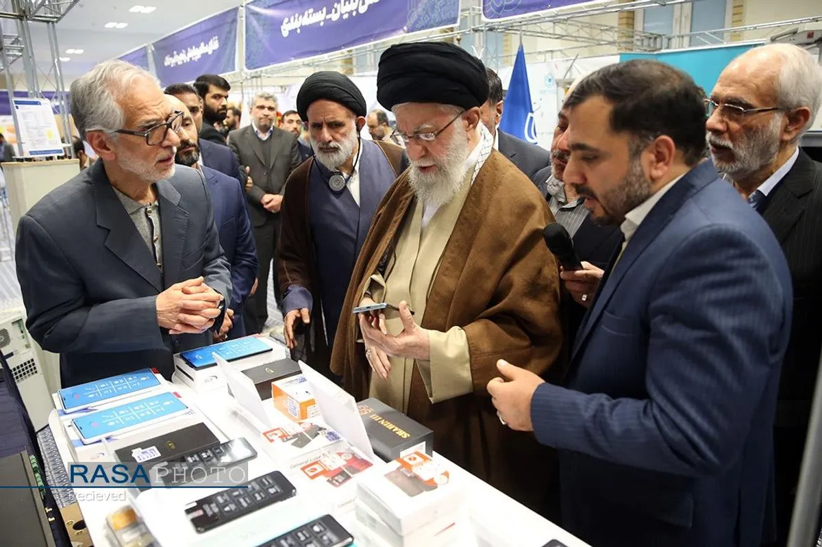 بازدید مقام معظم رهبری از نمایشگاه توانمندی&zwnj;های تولید داخلی