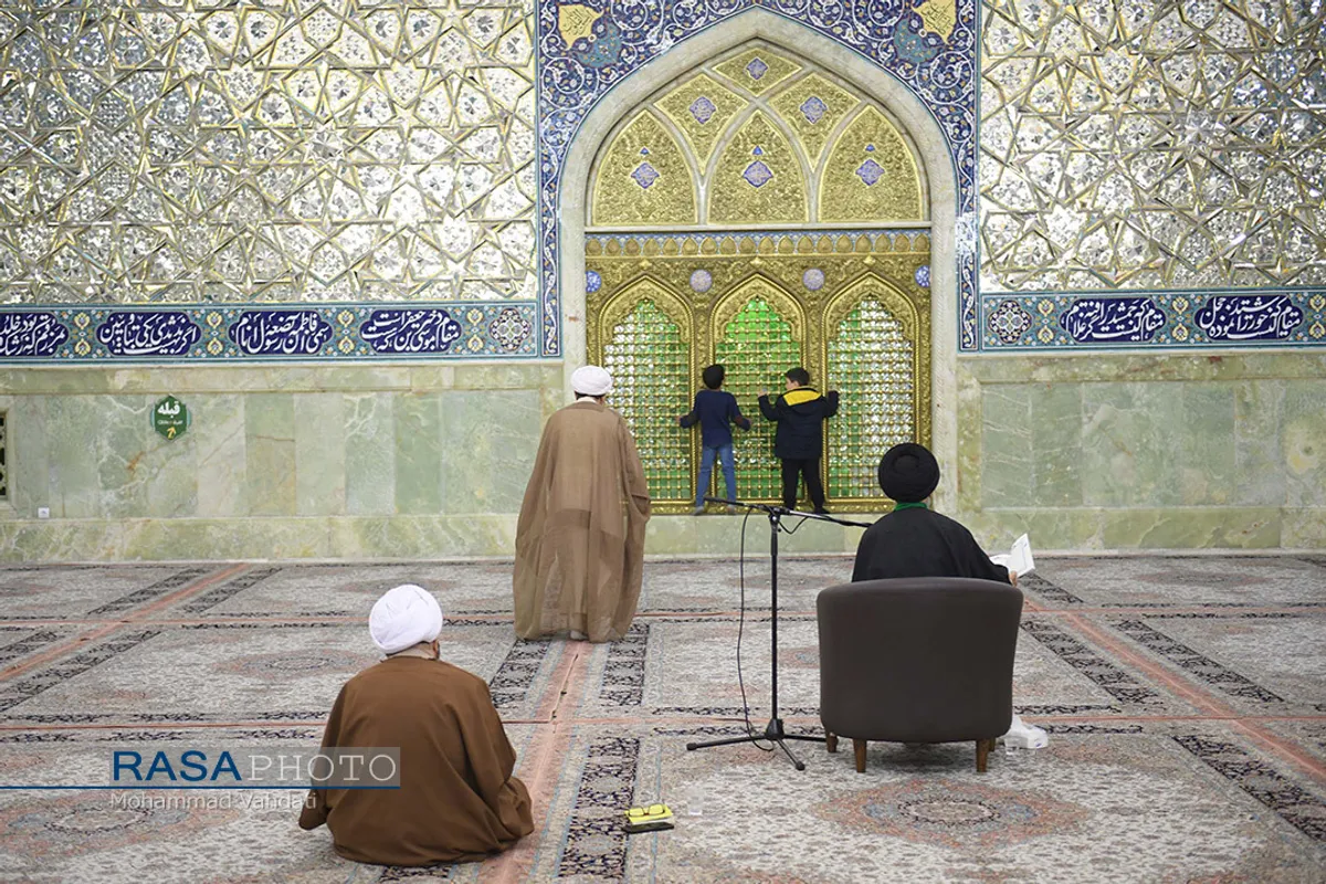 مراسم قرائت کامل دعای ابوحمزه&zwnj;ثمالی در حرم کریمه اهلبیت (ع)
