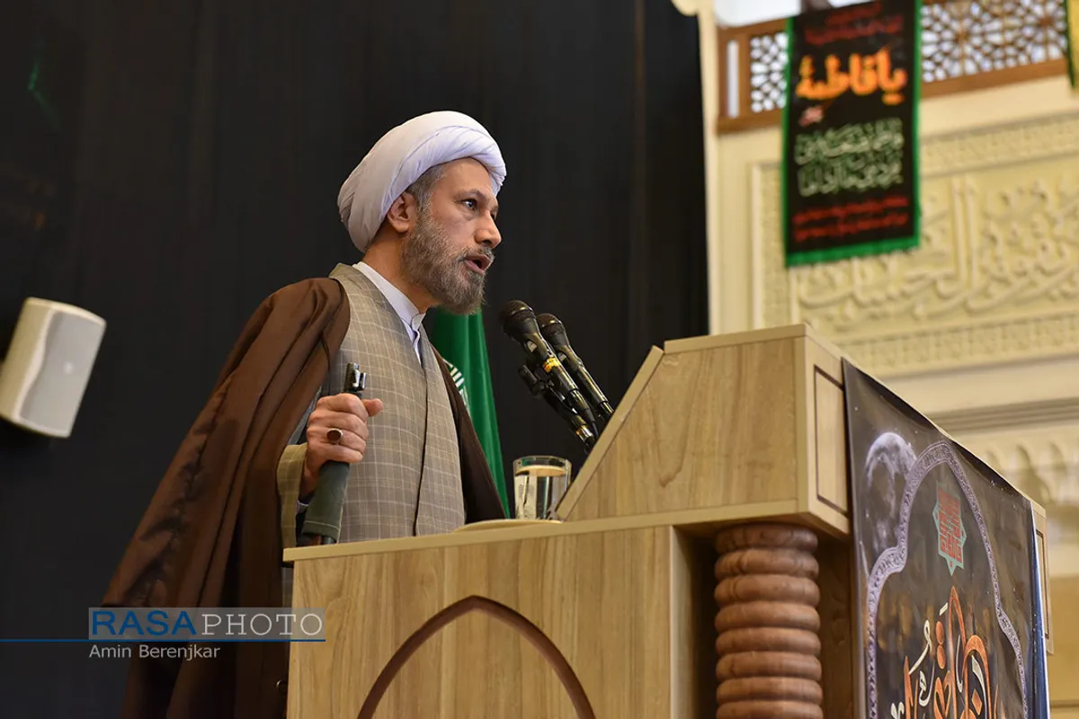 راهپیمایی نمازگزاران شیراز در حمایت از عزت و اقتدار نظام اسلامی