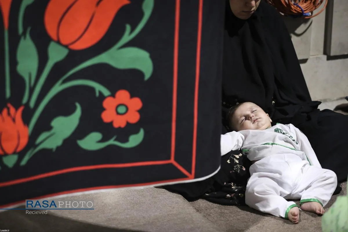 دومین شب مراسم عزاداری حضرت اباعبدالله الحسین (ع) از طرف رهبر انقلاب