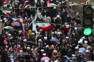 بعثت انقلاب | راهپیمایی عظیم ۲۲ بهمن در قم