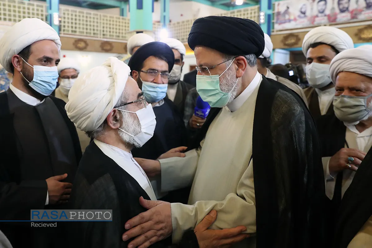 دیدار جمعی از علما و شخصیت&zwnj;های حوزوی با رئیس جمهور