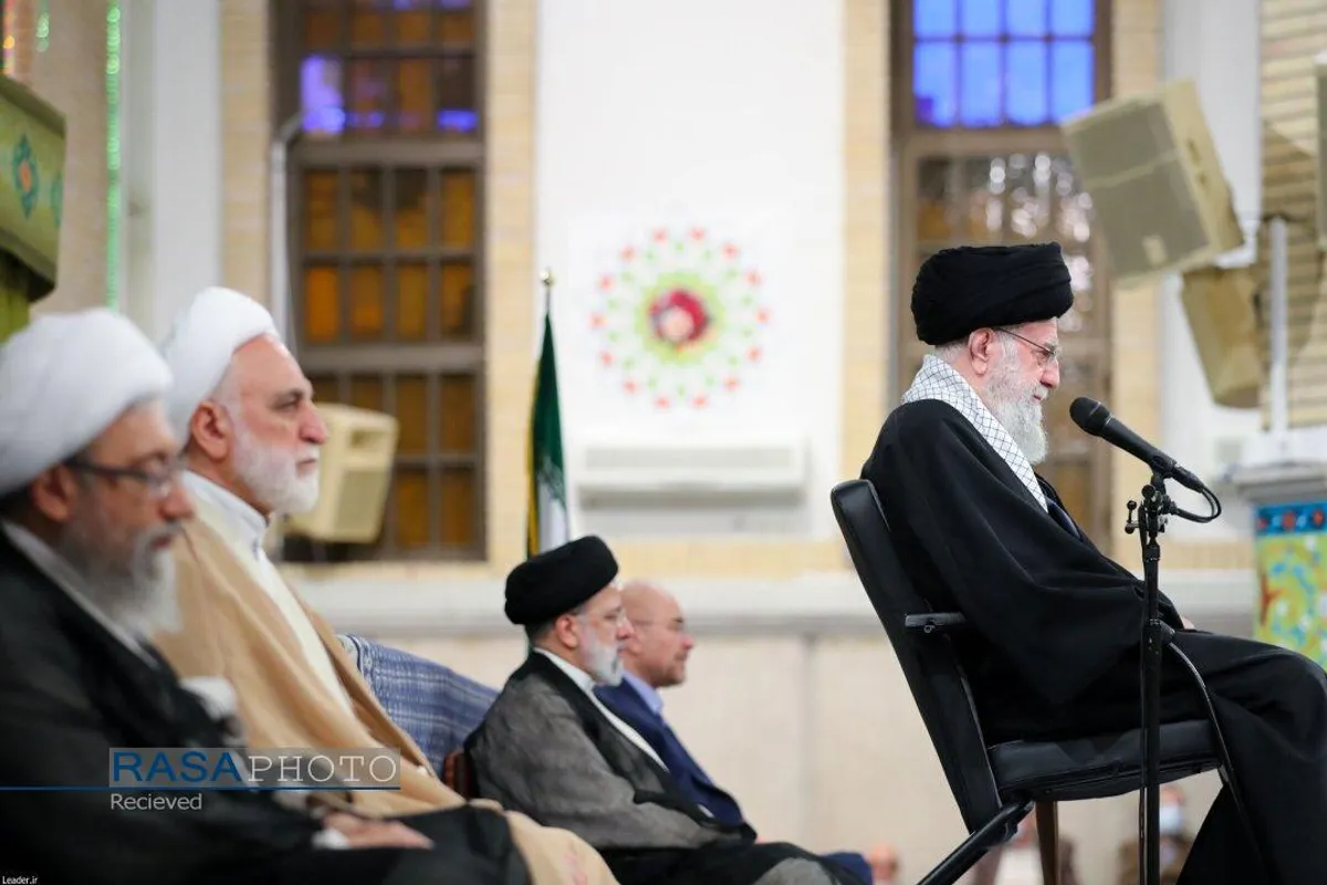 دیدار مسئولان، سفرای کشورهای اسلامی و جمعی از اقشار مختلف مردم با رهبر انقلاب