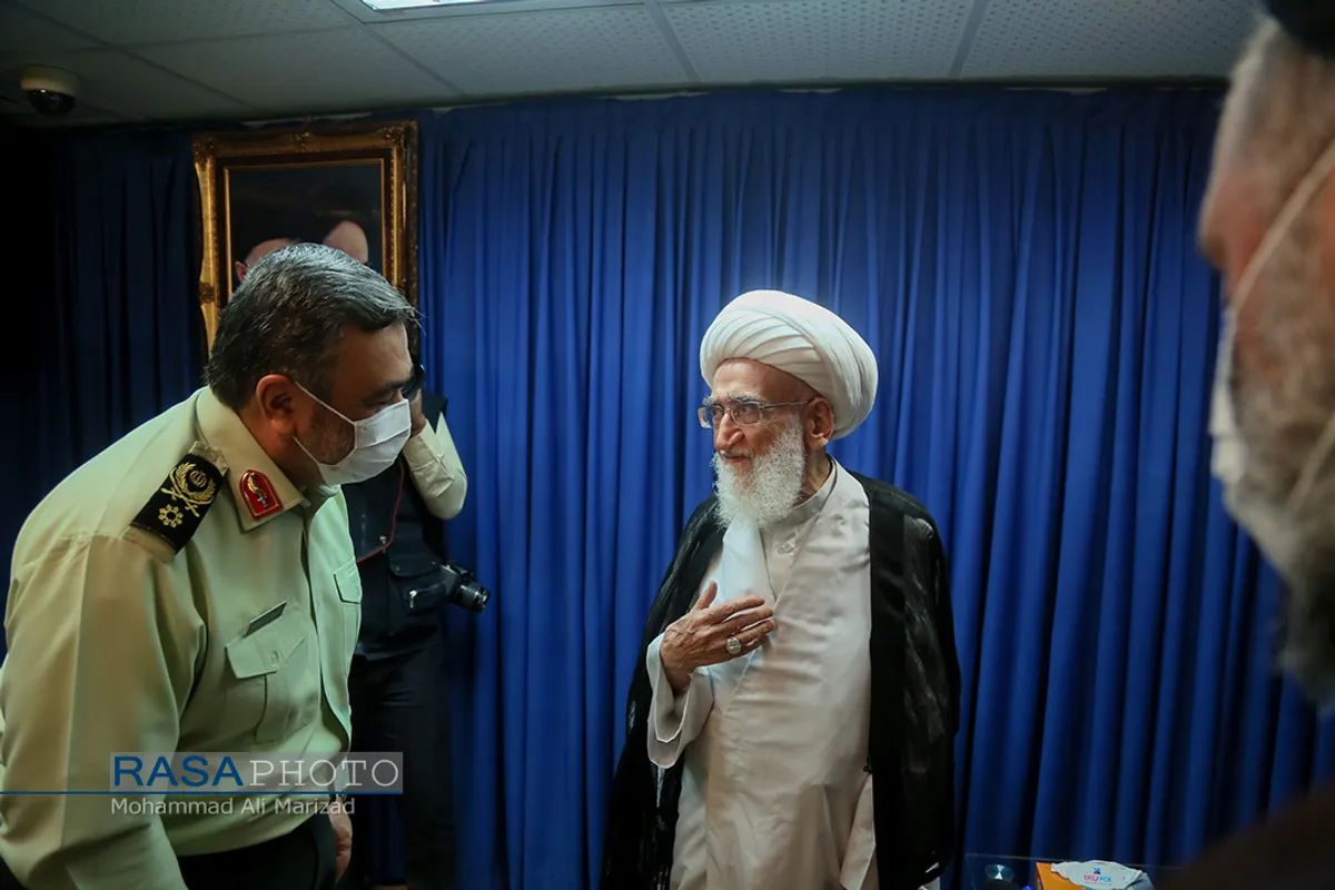 دیدار فرمانده نیروی انتظامی با مراجع تقلید و علما