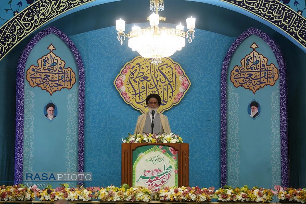 اقامه نماز عید سعید فطر در حرم کریمه اهل&zwnj;بیت (ع)