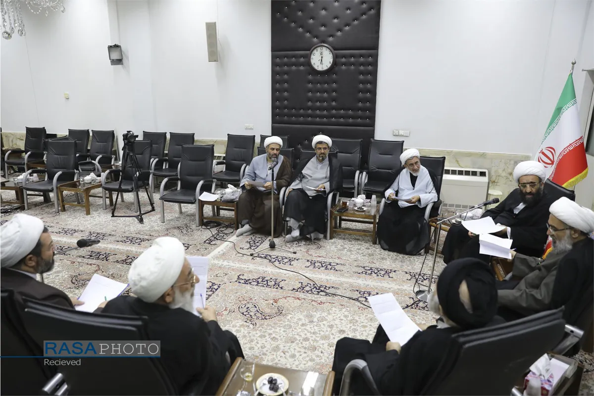 آغاز به کار کمیسیون مشترک همکاری&zwnj;های حوزه علمیه قم و مشهد
