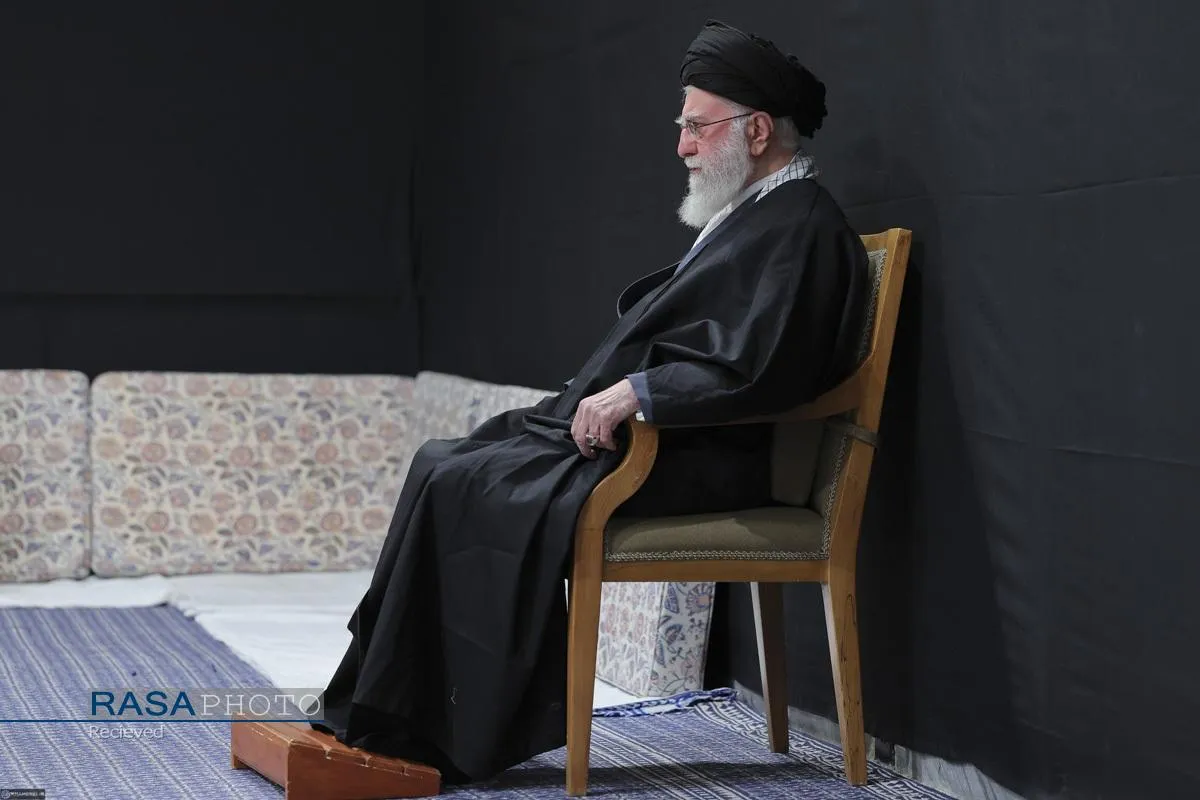 رهبر بزرگ آزادی خواهان جهان حضرت آیت&zwnj;الله&zwnj;العظمی خامنه ای به ملکوت اعلی پیوست