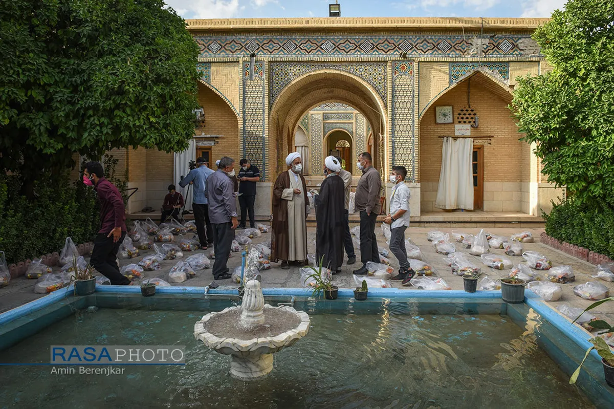 لبیک طلاب حوزه علمیه منصوریه شیراز&lrm; به فرمان مقام معظم رهبری