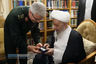 سفر سردار باقری رئیس ستاد کل نیرو&zwnj;های مسلح به قم و دیدار با مراجع تقلید