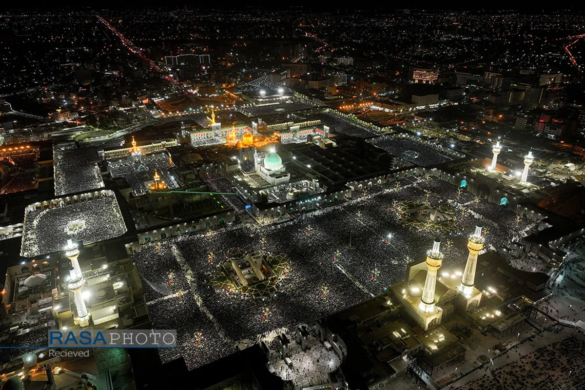 مراسم احیاء شب بیست و یکم ماه رمضان در حرم مطهر رضوی