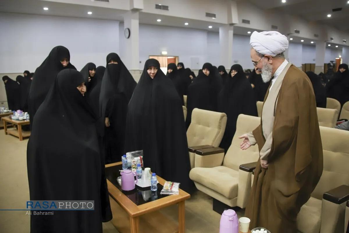 آئین آغاز سال تحصیلی جامعة الزهرا (س) و حوزه علمیه خواهران